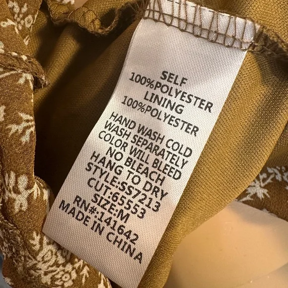 Floral open back Brown Dress - Picture 7 of 8